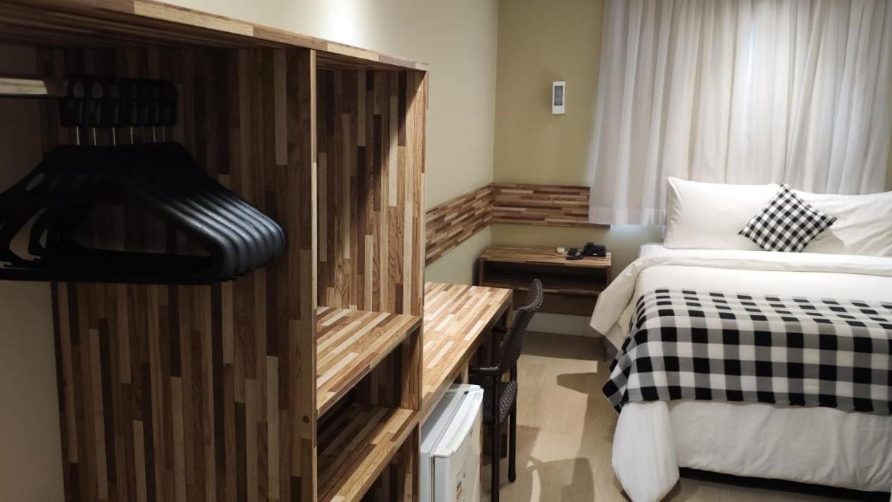 Novo Hamburgo Business Hotel Bagian luar foto