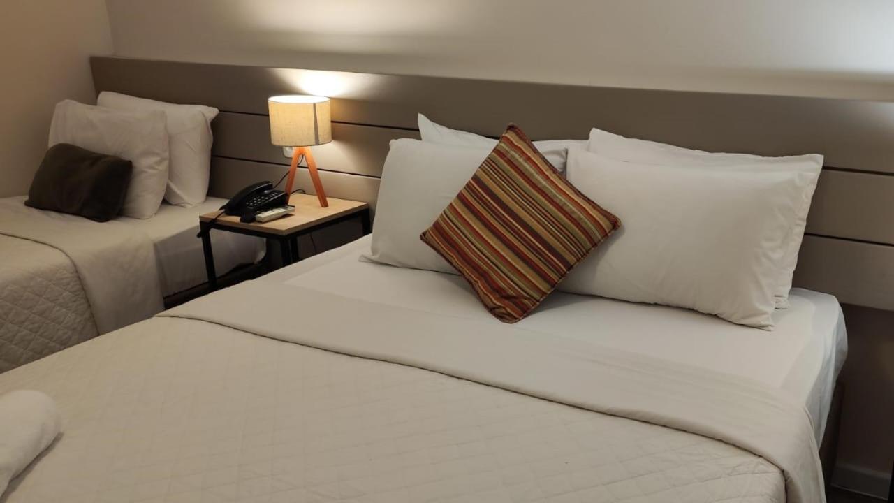 Novo Hamburgo Business Hotel Bagian luar foto